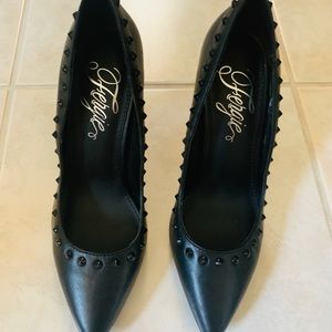 3 for $20!! 🔥🔥🔥 Fergie pumps